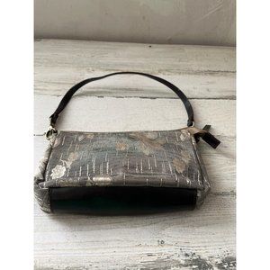 Bueno mini zippered clutch bag with detachable strap